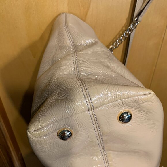 Michael Kors Tan buttery soft patent leather handbag - Picture 6 of 11